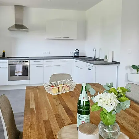 Modern In Nature With A View Feriehus