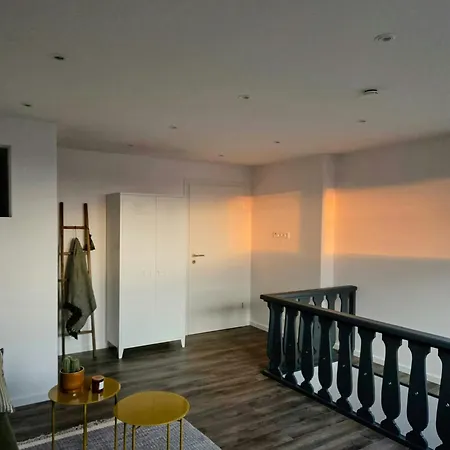 Modern In Nature With A View * Extertal