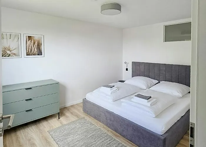 Modern In Nature With A View Feriehus